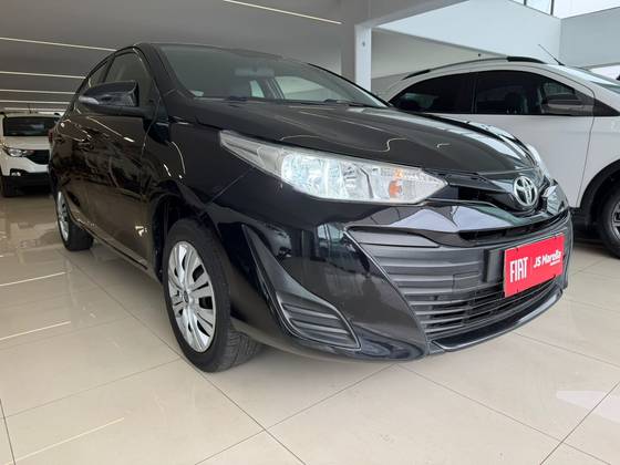 TOYOTA YARIS 1.5 16V FLEX SEDAN XL LIVE MULTIDRIVE TOYOTA YARIS 1.5 16V FLEX SEDAN XL LIVE MULTIDRIVE